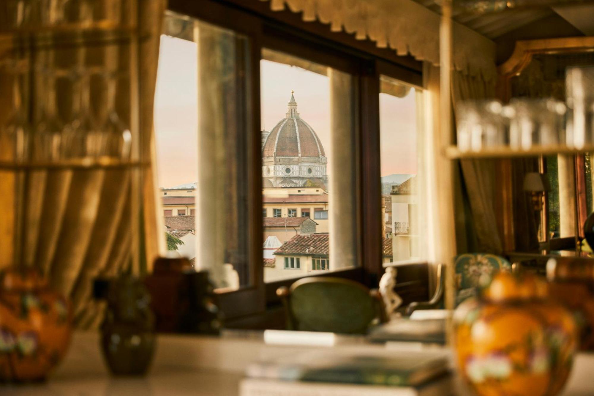 Four Seasons Hotel 5*