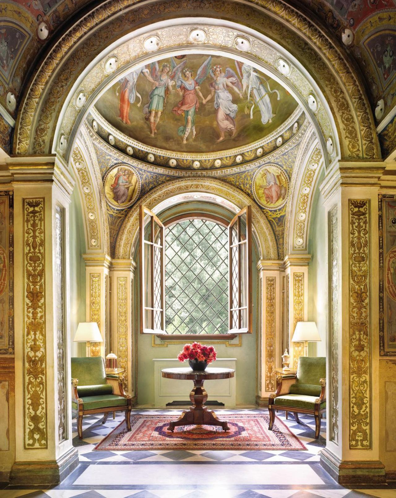 Four Seasons Hotel