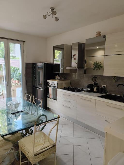 2 Stanze Appartement *