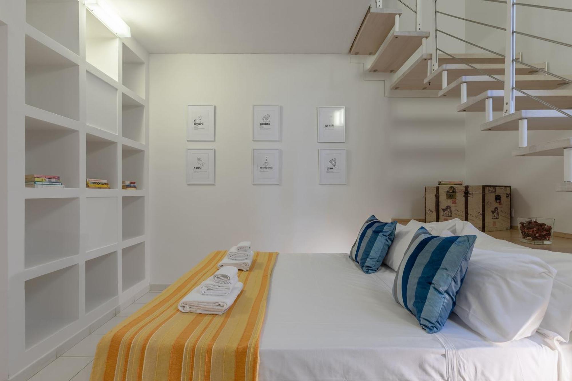 Lejlighed Charming Loft Near The Duomo Cathedral