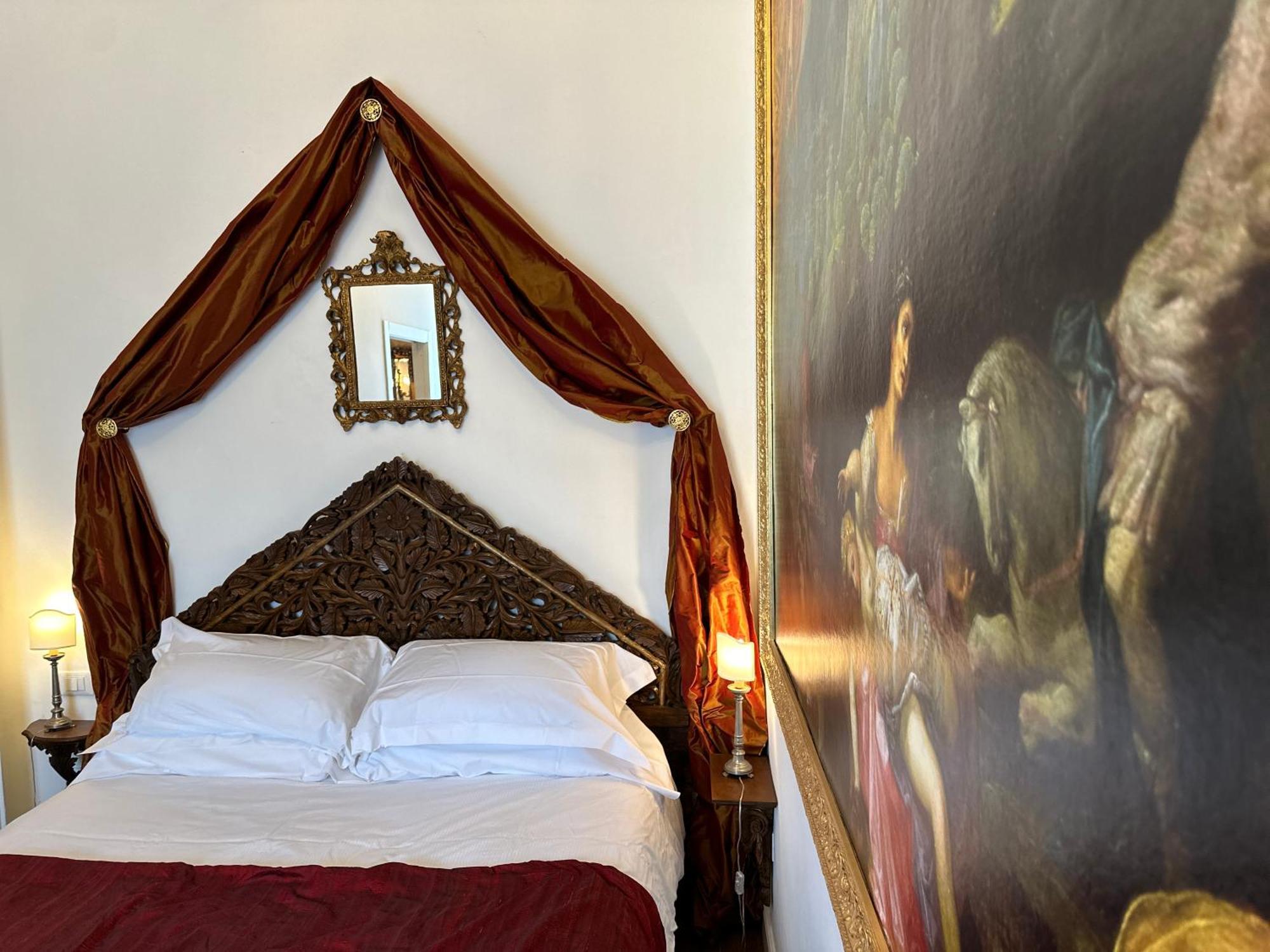 Santa Caterina Palace In Florence-3 Bedroom Apartment Florence
