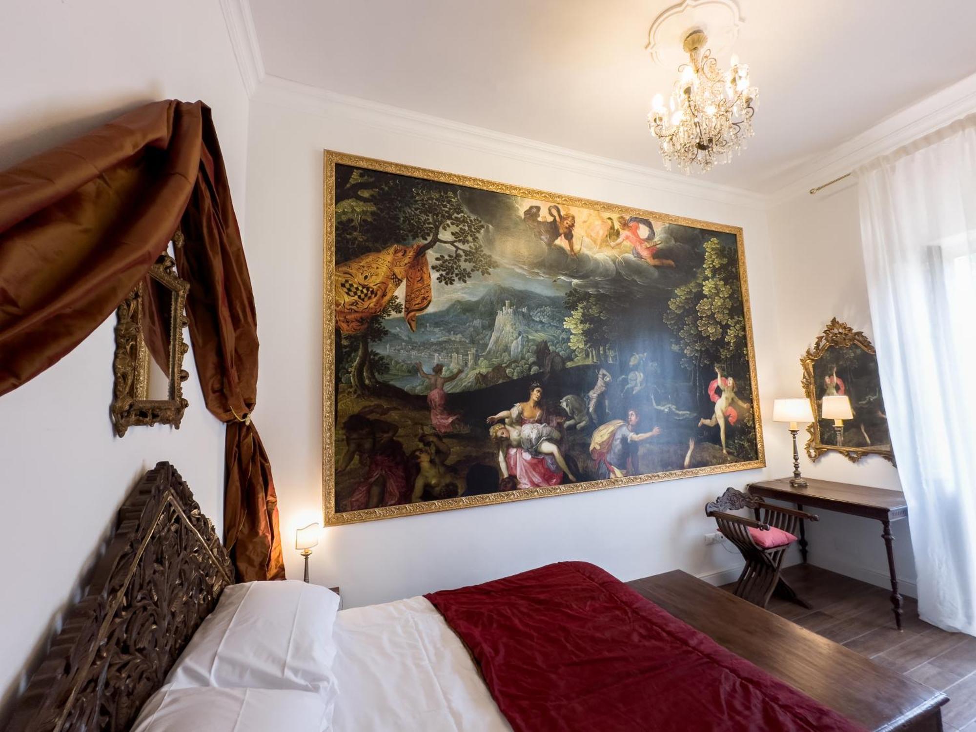 Apartment Santa Caterina Palace In Florence-3 Bedroom Florence
