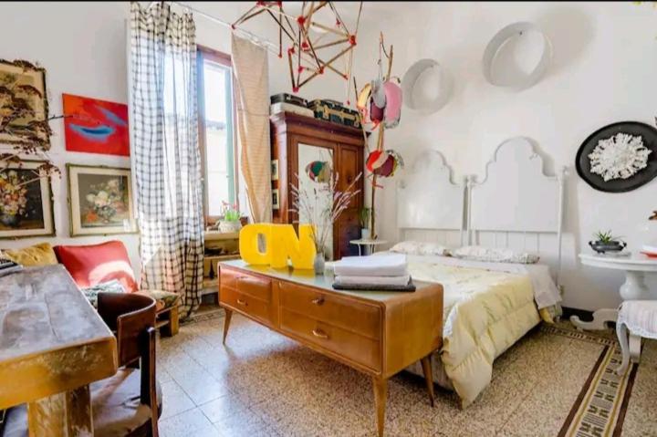 Urban Utopia Bed & Breakfast
