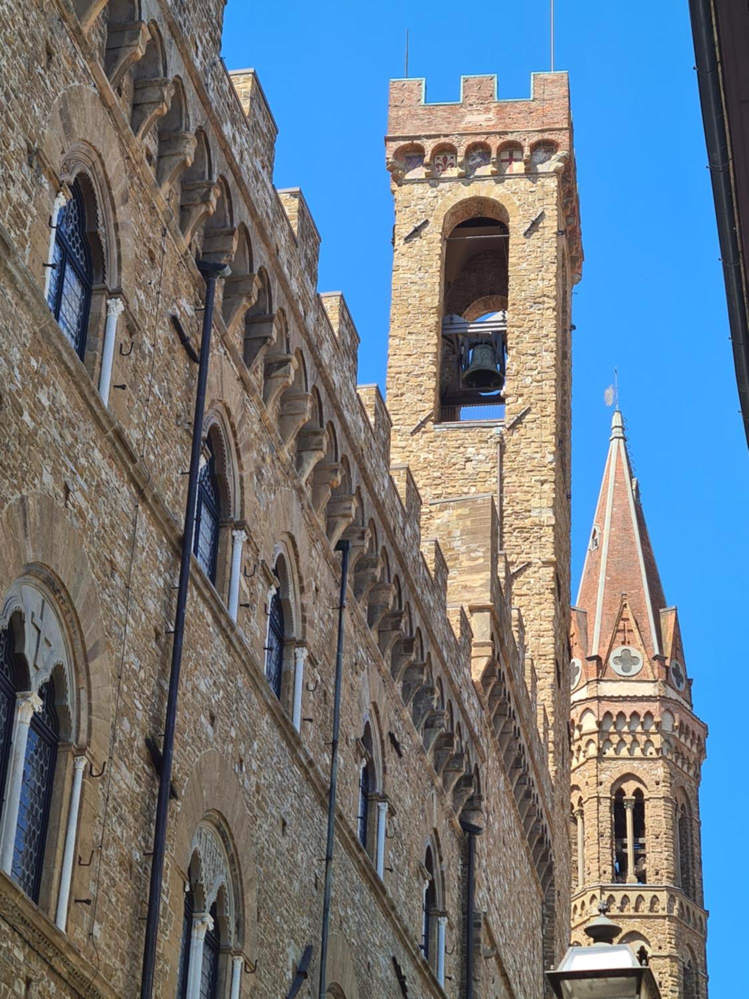 Aurora's, Renaissance Suite, Historic Apartment, Pivot Location, Few Walks From All, Ac Bedroom * Florença