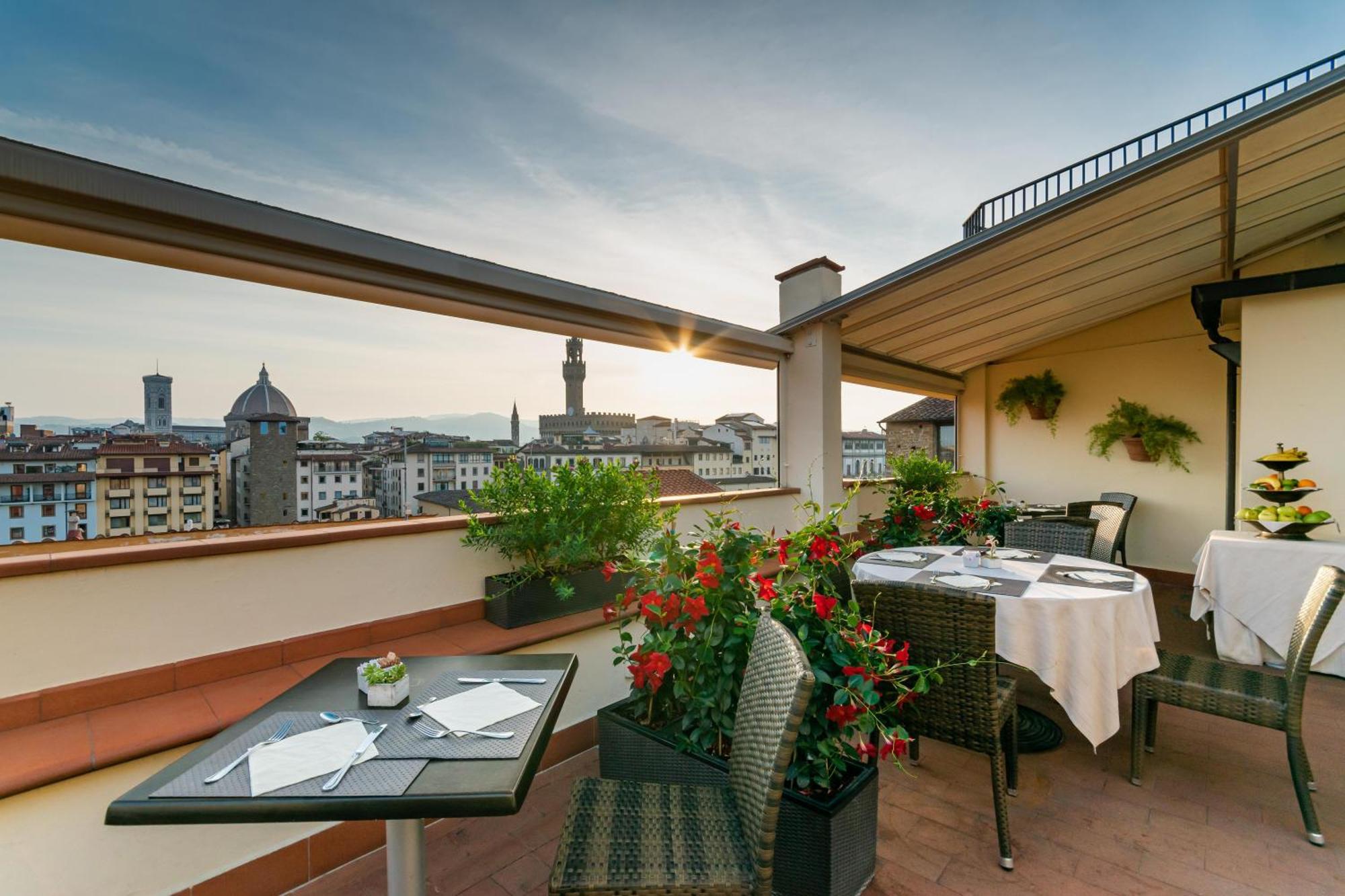 Hotel Pitti Palace Al Ponte Vecchio 4*
