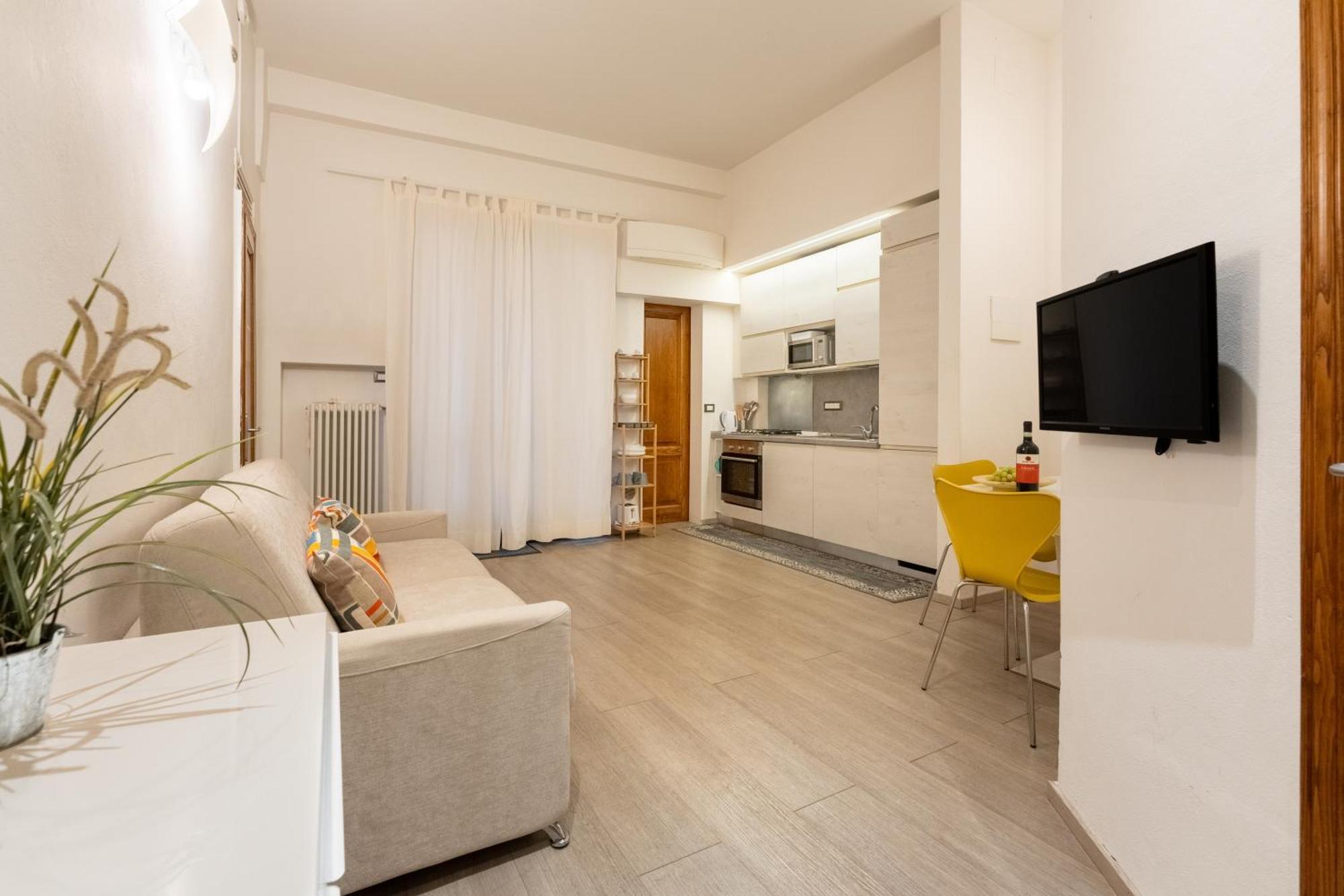 Pergola - 1 Bdr Flat With Inner Courtyard * Firenze