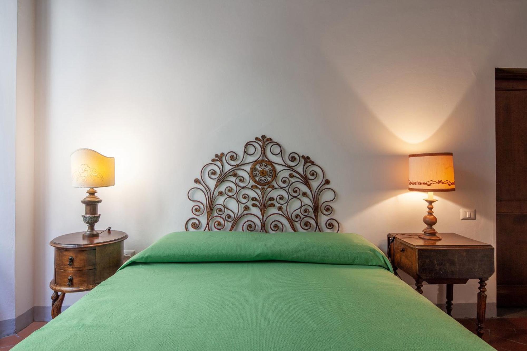 Aurora's, Renaissance Suite, Historic Apartment, Pivot Location, Few Walks From All, Ac Bedroom * Florença