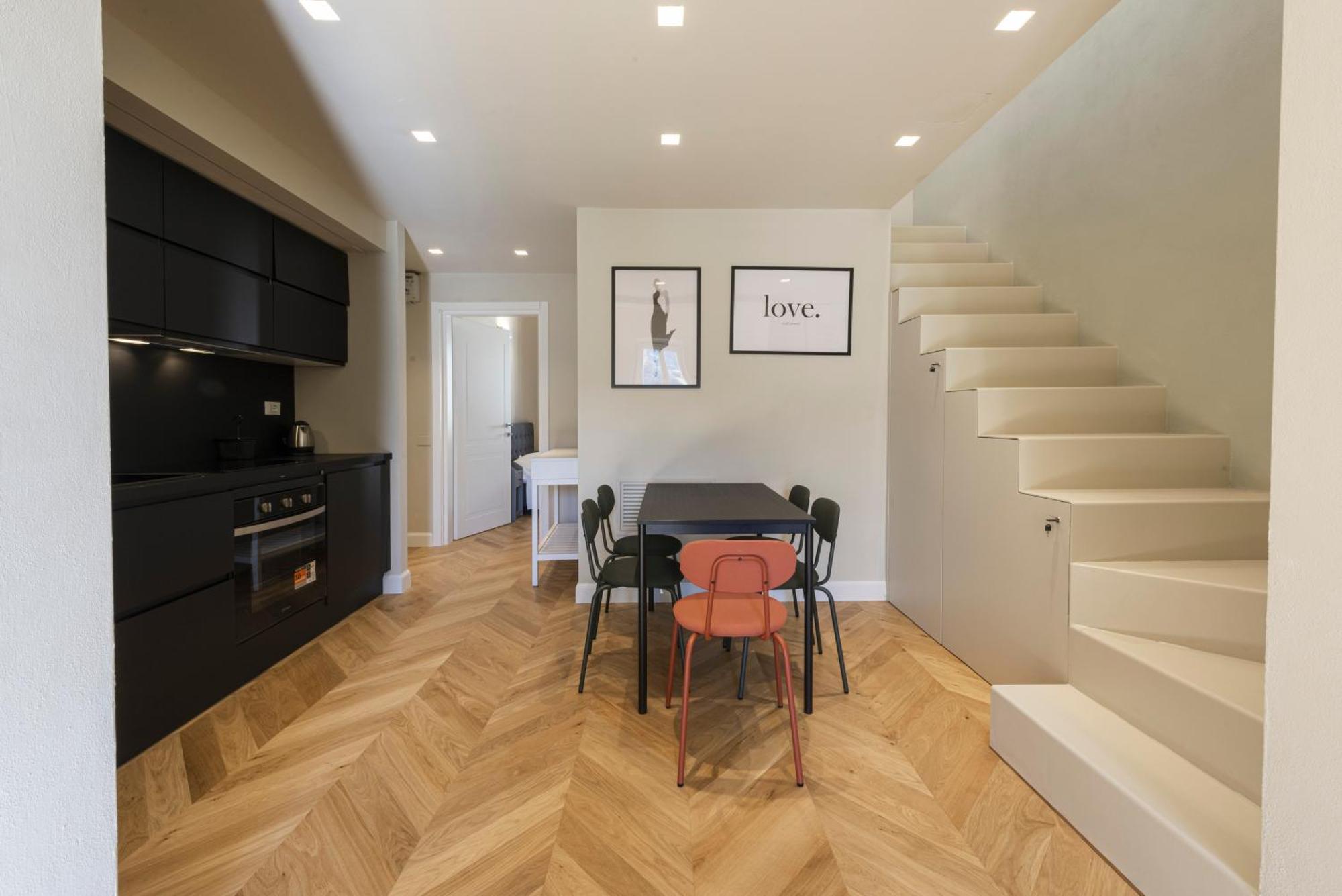 Pisana Modern By Mmega