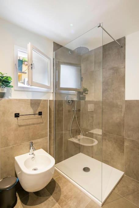 Modern Loft 1 Min To Basilica Of Santa Croce Leilighet *