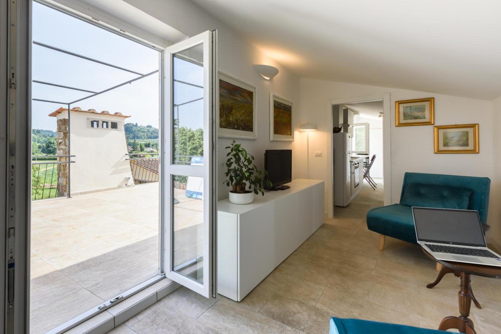 The Luxor - Larione * Firenze