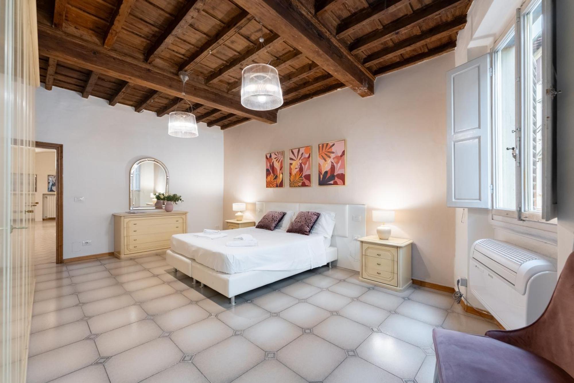 Via Sant'egidio, 3 - Spacious And Bright Just 300mt From The Duomo Appartement *