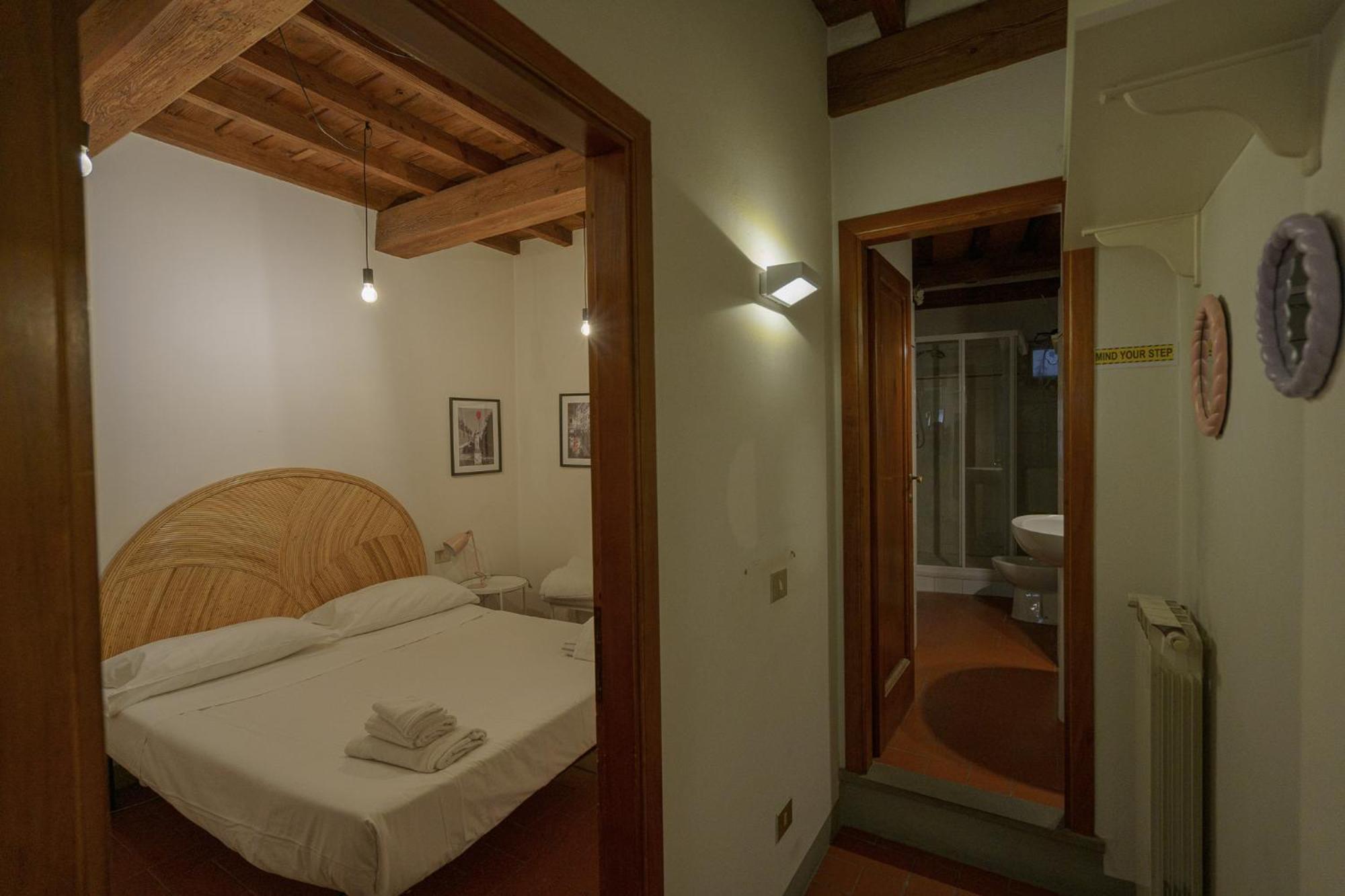 Traditional Florentine 1br Close To Piazza Santa Croce Appartamento