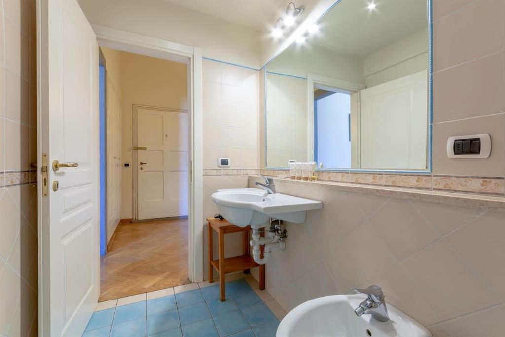Appartamento A Flat In Via Della Vigna Nuova Firenze