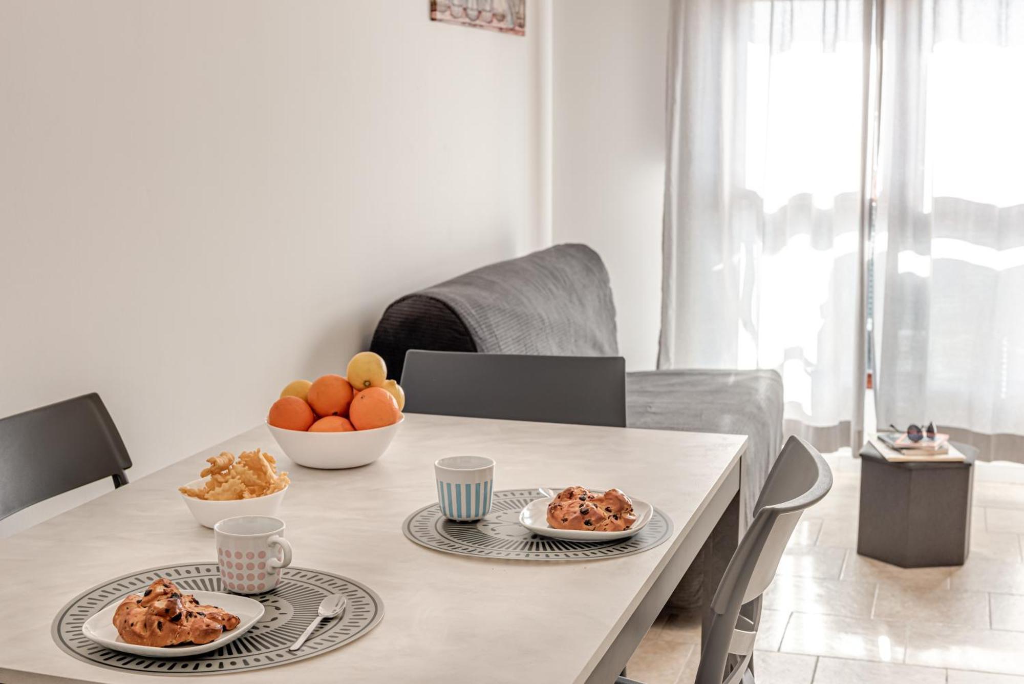 Castelnuovo Hub - Sweet Dreams In