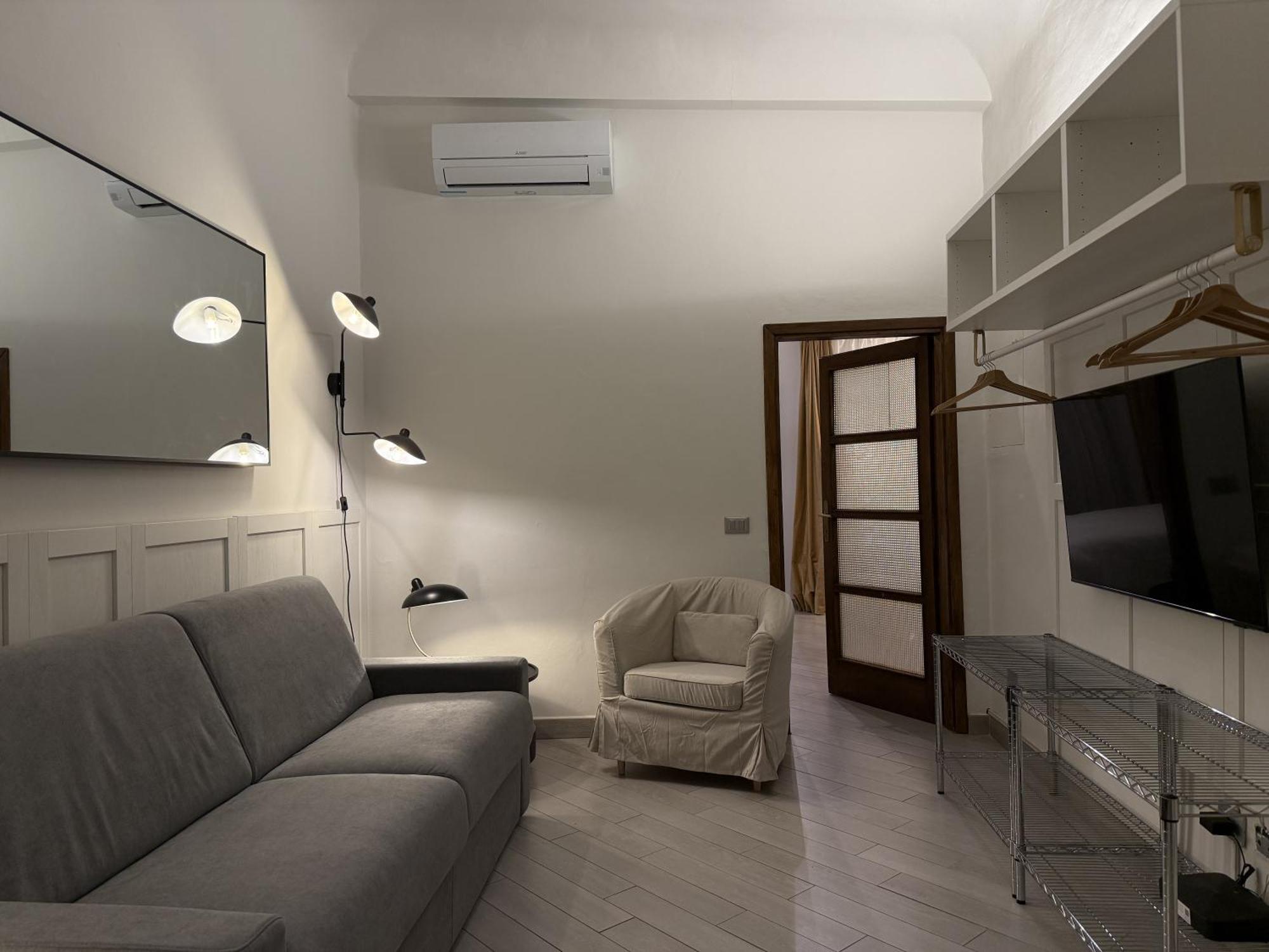 Yome - Borgo Dei Greci 17
