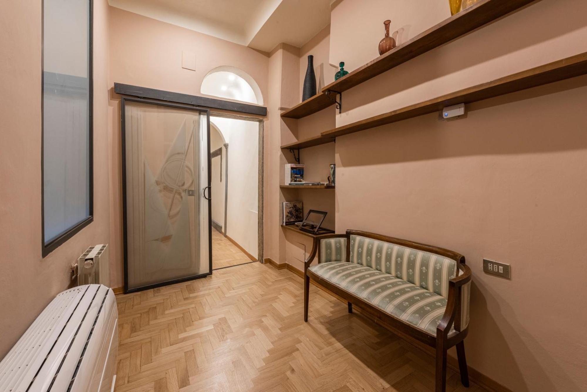 Santa Croce Retreat By Mmega Appartement