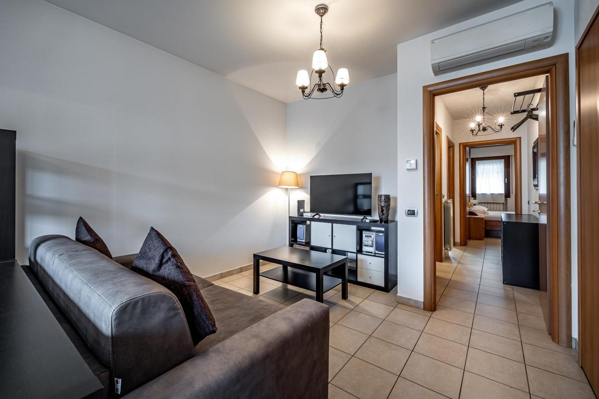 Yd Settimello With Parking Appartement Florence