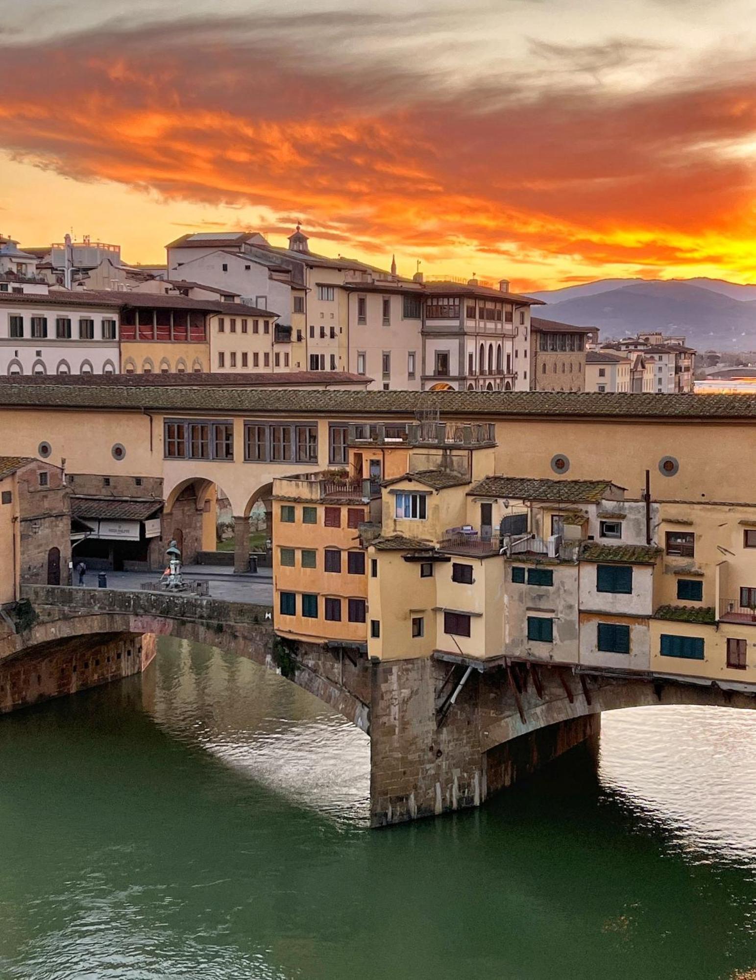 Ponte Vecchio View Luxury Appartement *