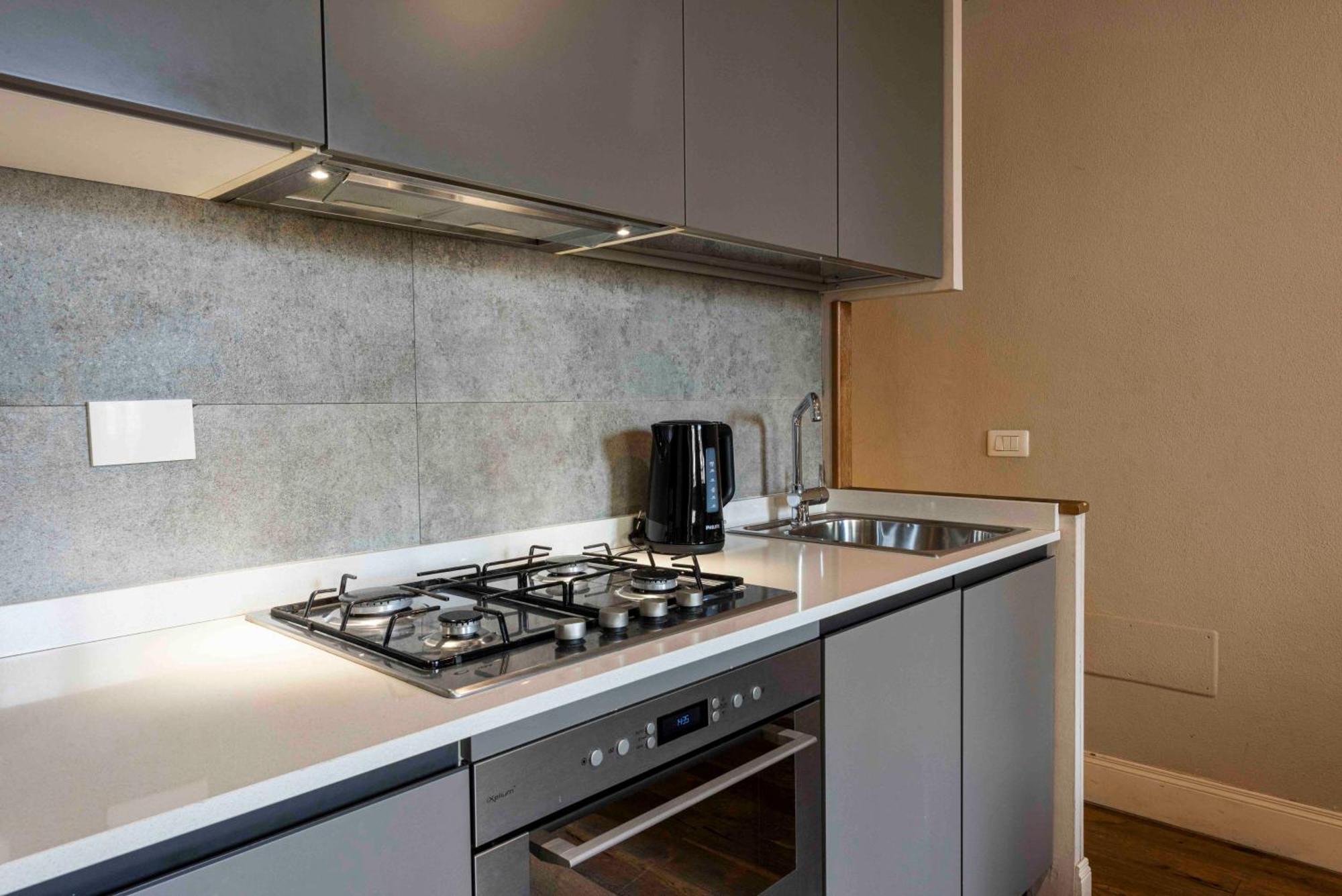 Alfani Modern Loft By Mmega Appartement