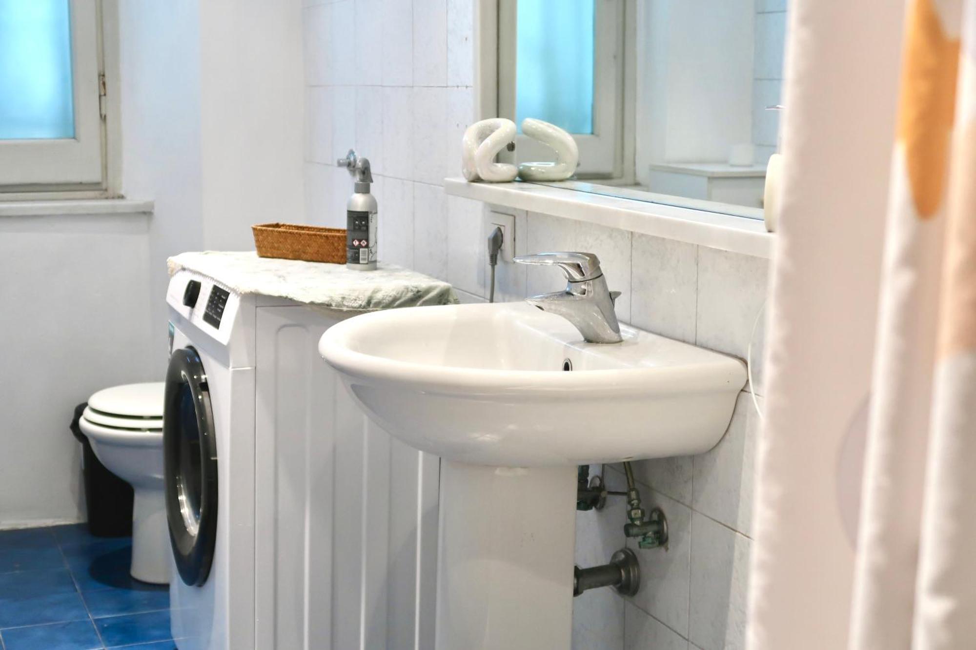 Bright And Spacious Esthers H Bed & Breakfast Firenze