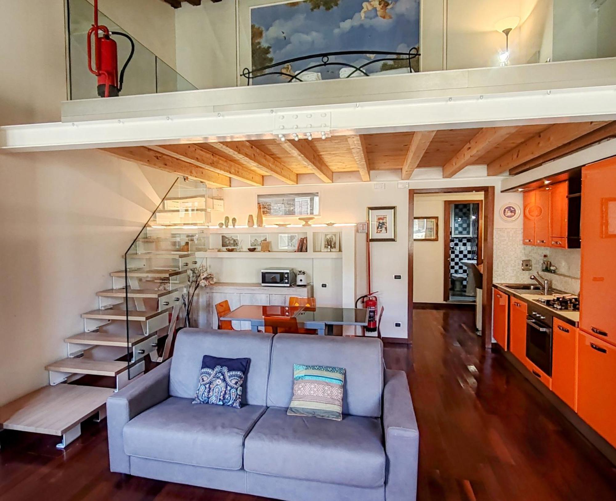 Cavour Mezzanine By 360rentals Apartamento Florença