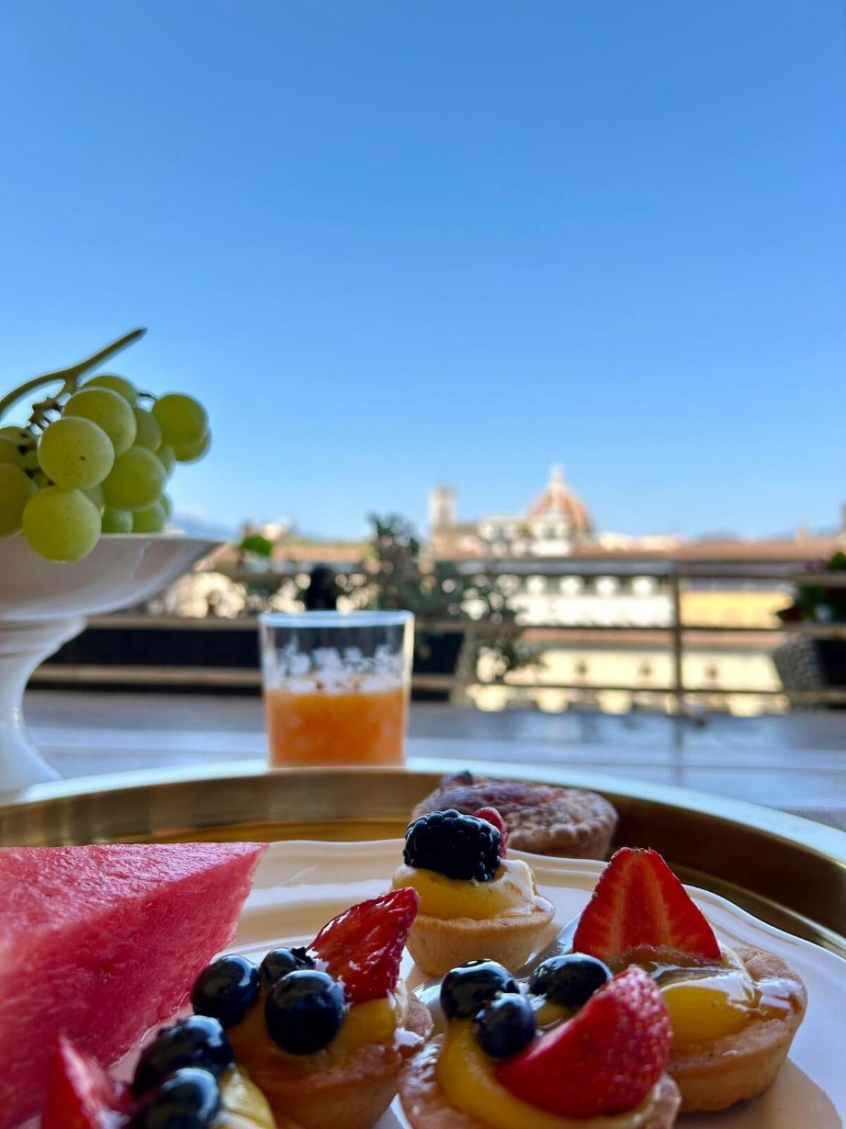 Wonderful Terrace Over Ponte Vecchio With Elevator Leilighet Firenze