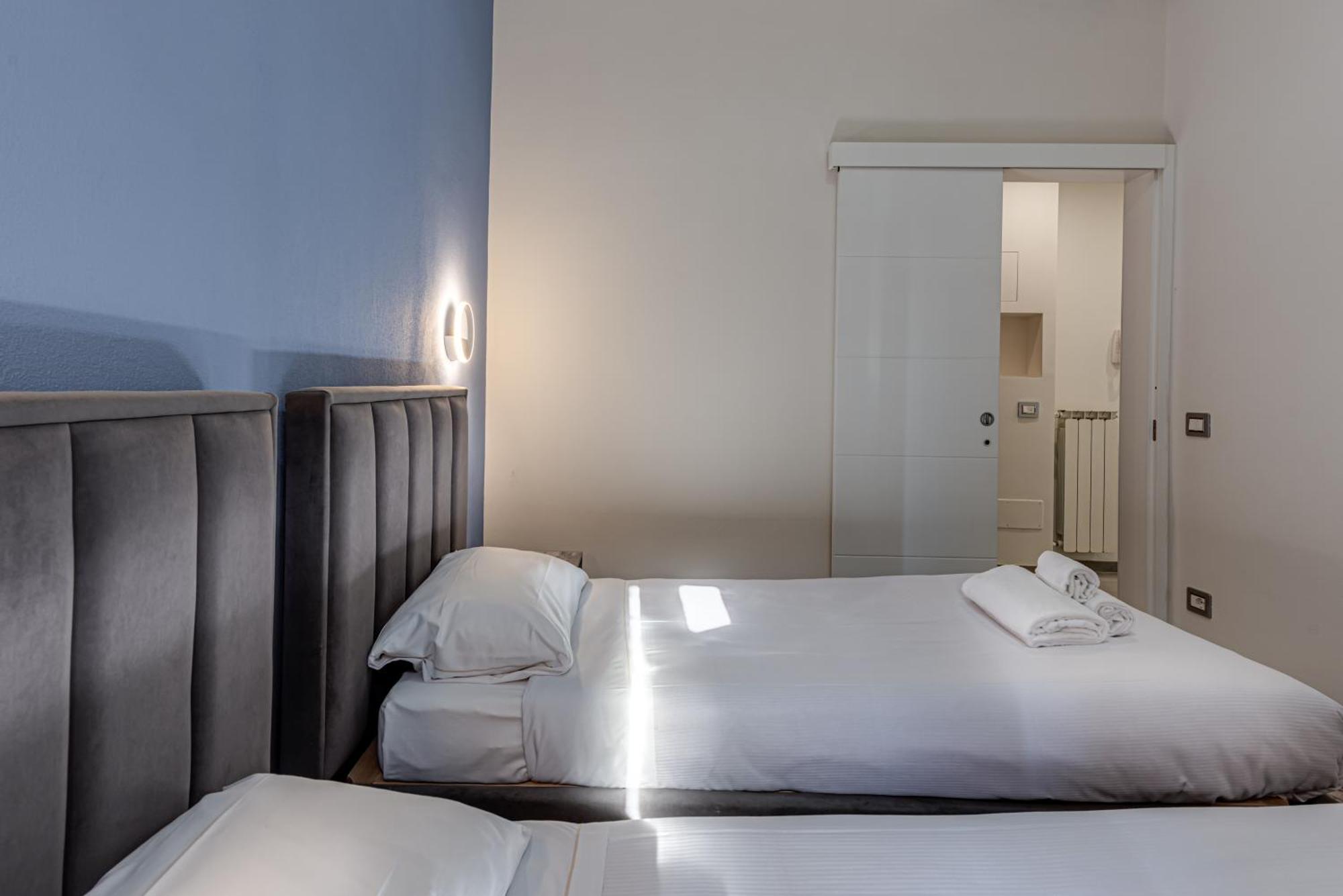 Gavin House - Sweet Dreams In Firenze
