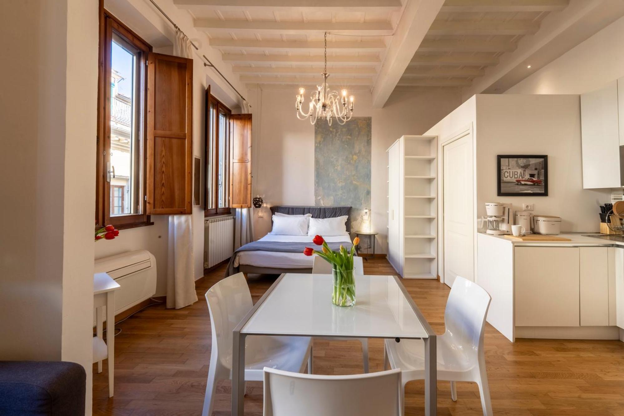 Bela Firenze