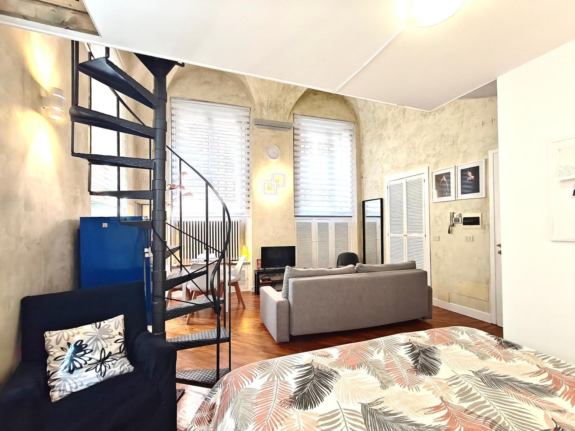 Chic Mamma Deluxe Loft