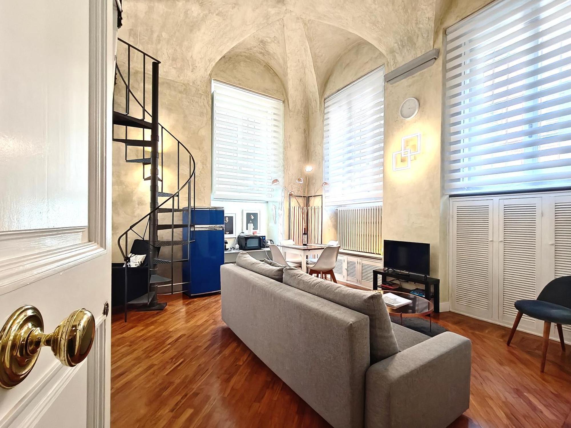 Chic Mamma Deluxe Loft Apartment *