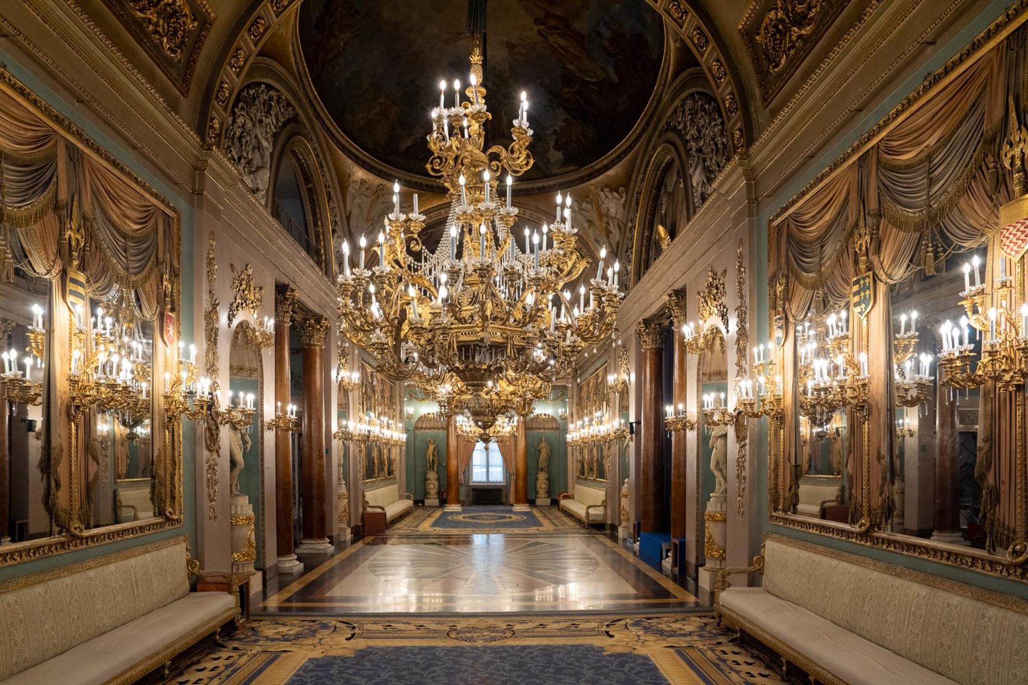 Borghese Palace Luxury Apartment