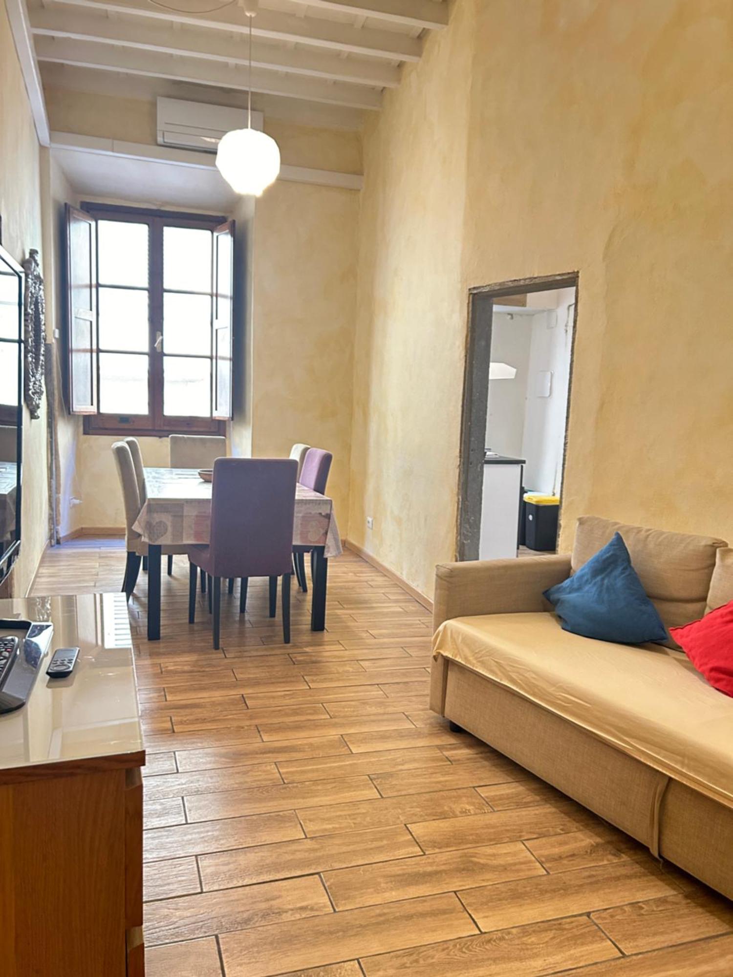 Leonardo's Signoria Flat By Florencehospitality Florence