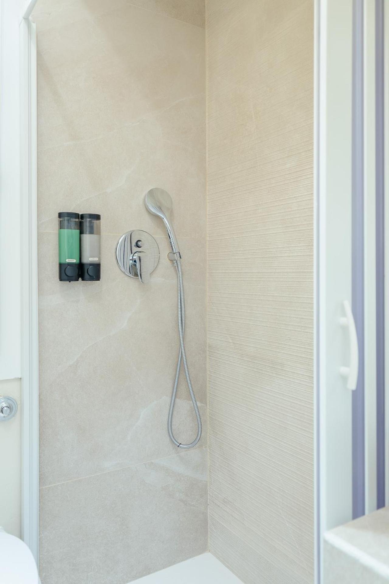 Guest house Duomo - Matrimoniali Con Bagno Privato *