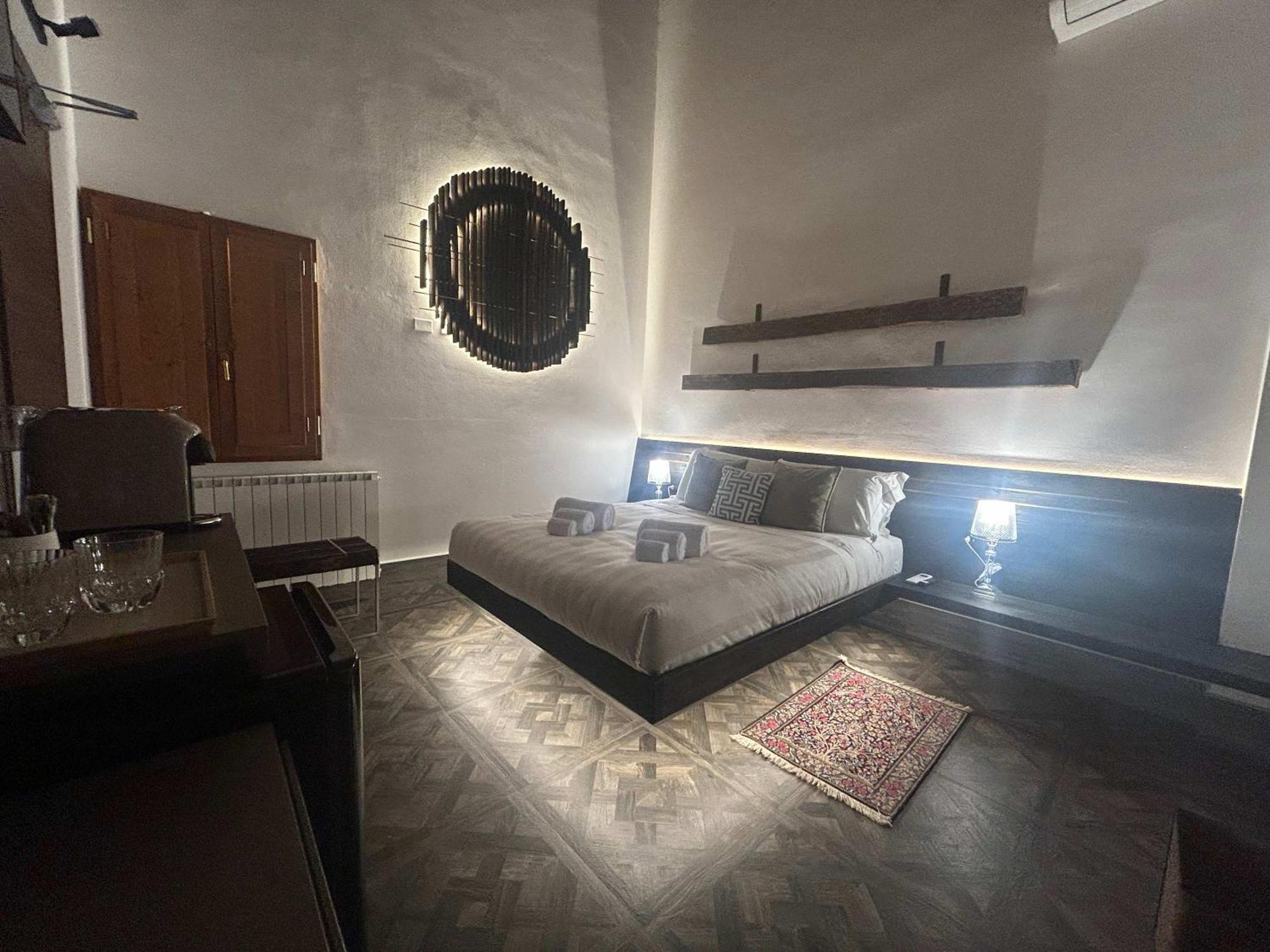 Opus Boutique Turandot -city Center Firenze