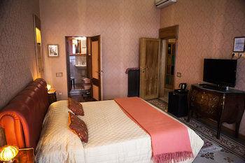 Cavour 10 2* Firenze