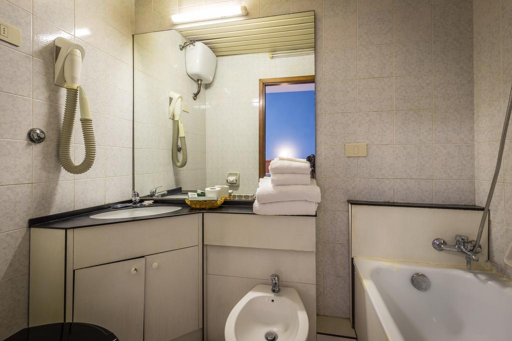 Real Hotel 3*