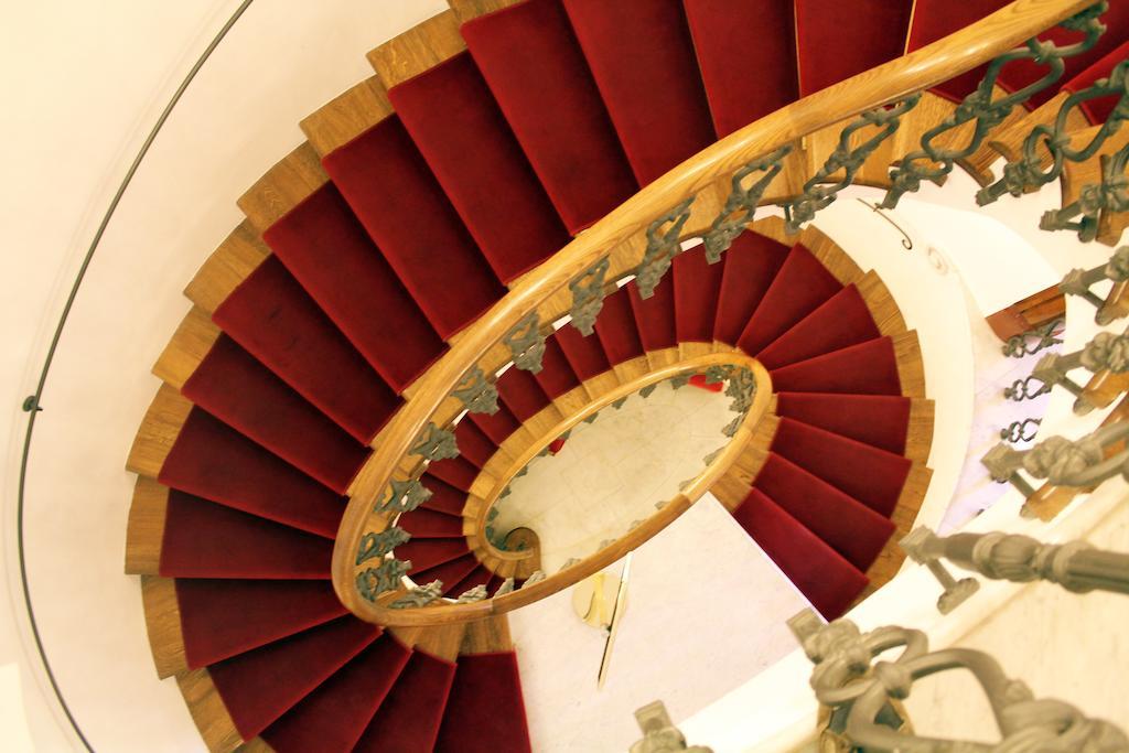 Hotel Albani 4*