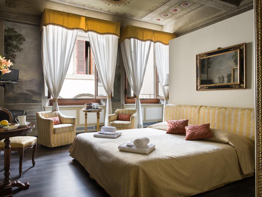 Bed & Breakfast Residenza Castiglioni 4*