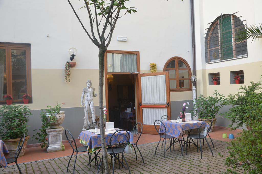 Mia Cara & Hotell Firenze