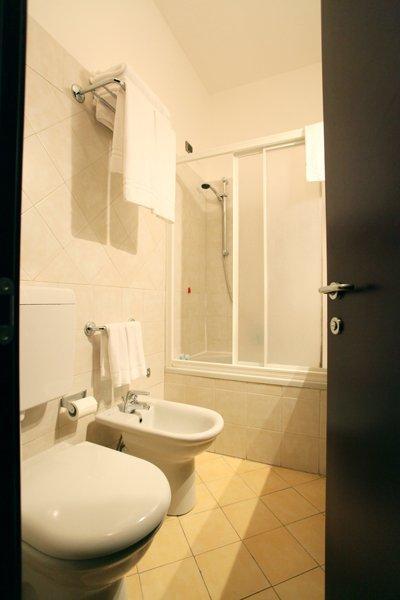 Hotell Airport 4*