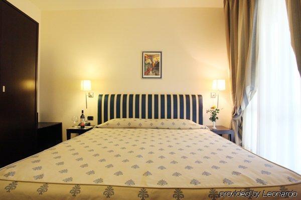 Hotell Airport 4*