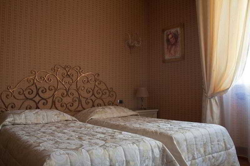 Hotell C-hotels De Rose Palace Firenze