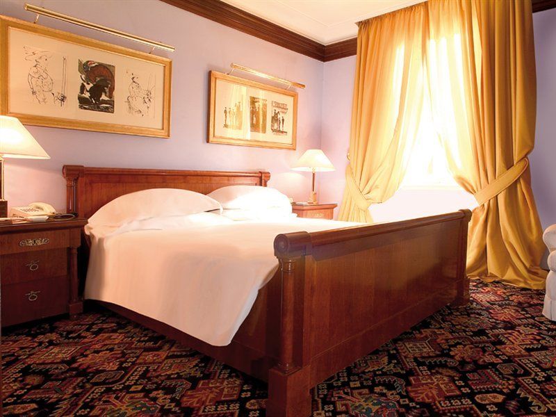 Hotel Albani 4*
