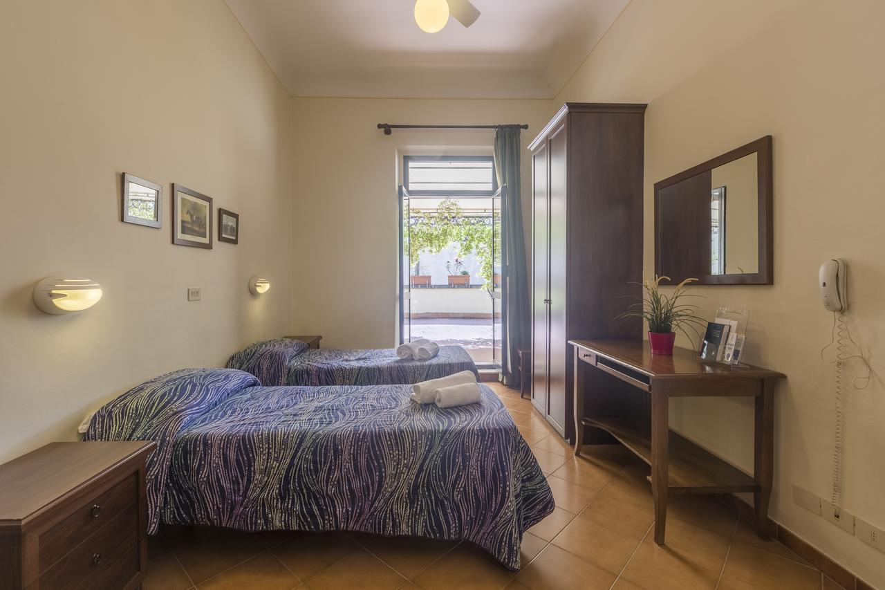 Guest house Foresteria Valdese Di Florence