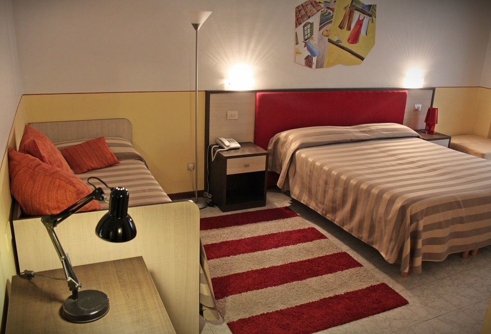 Magenta 3* Florence