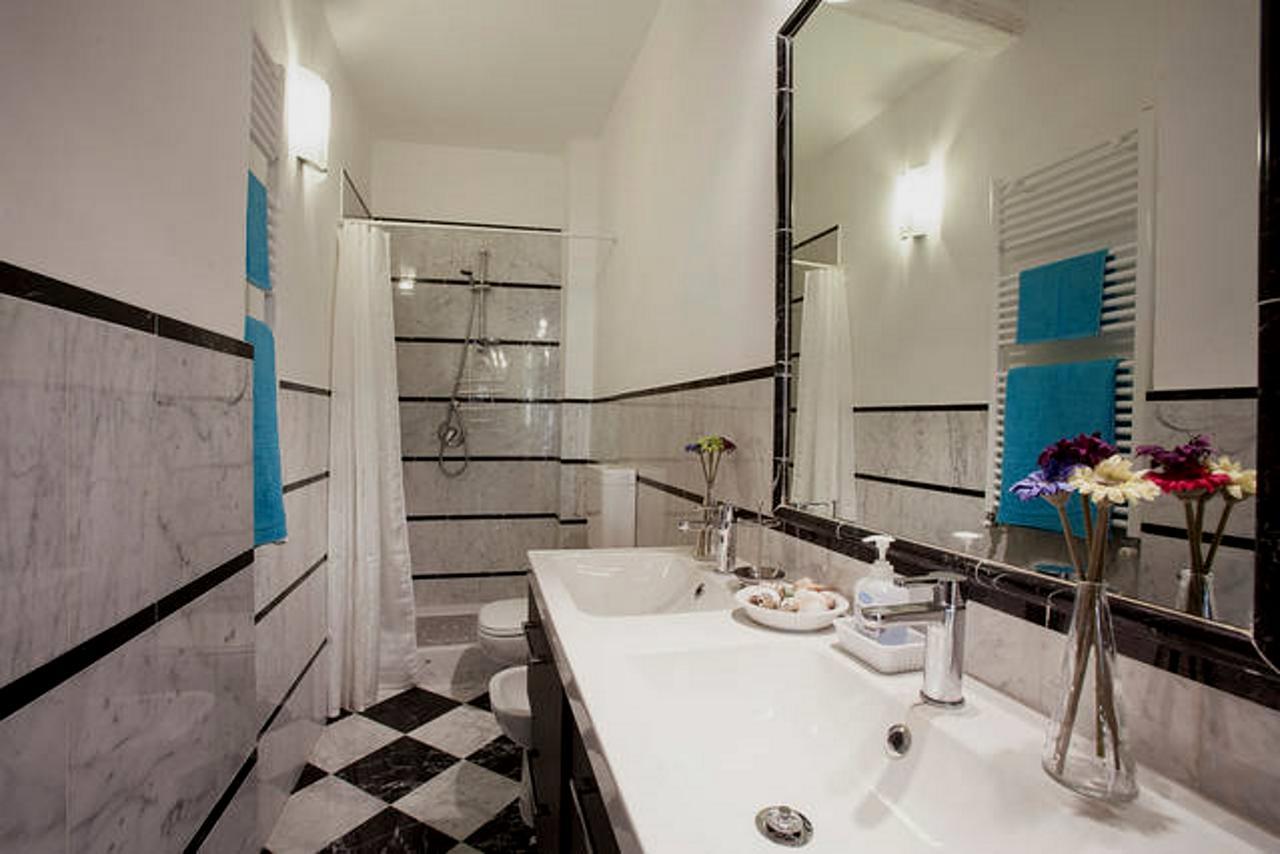 Carmine Apartment