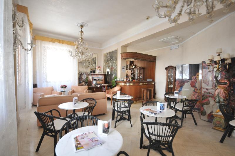 C-hotels De Rose Palace 4* Firenze