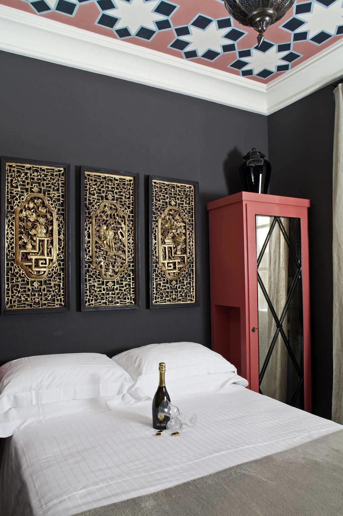Couette-café Porcellino Gallery Art Boutique Bb 3*