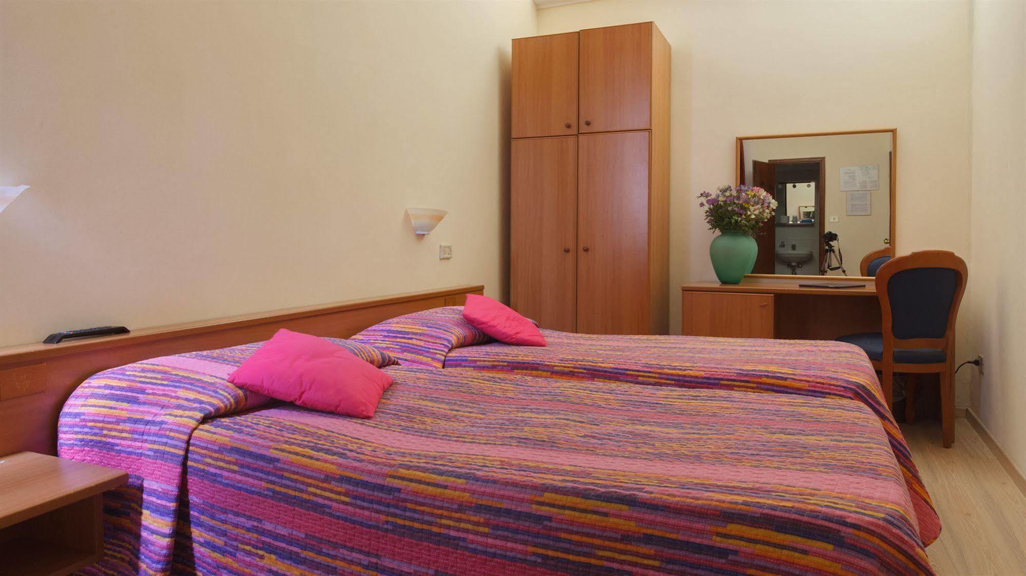 Flom Boutique Hotel