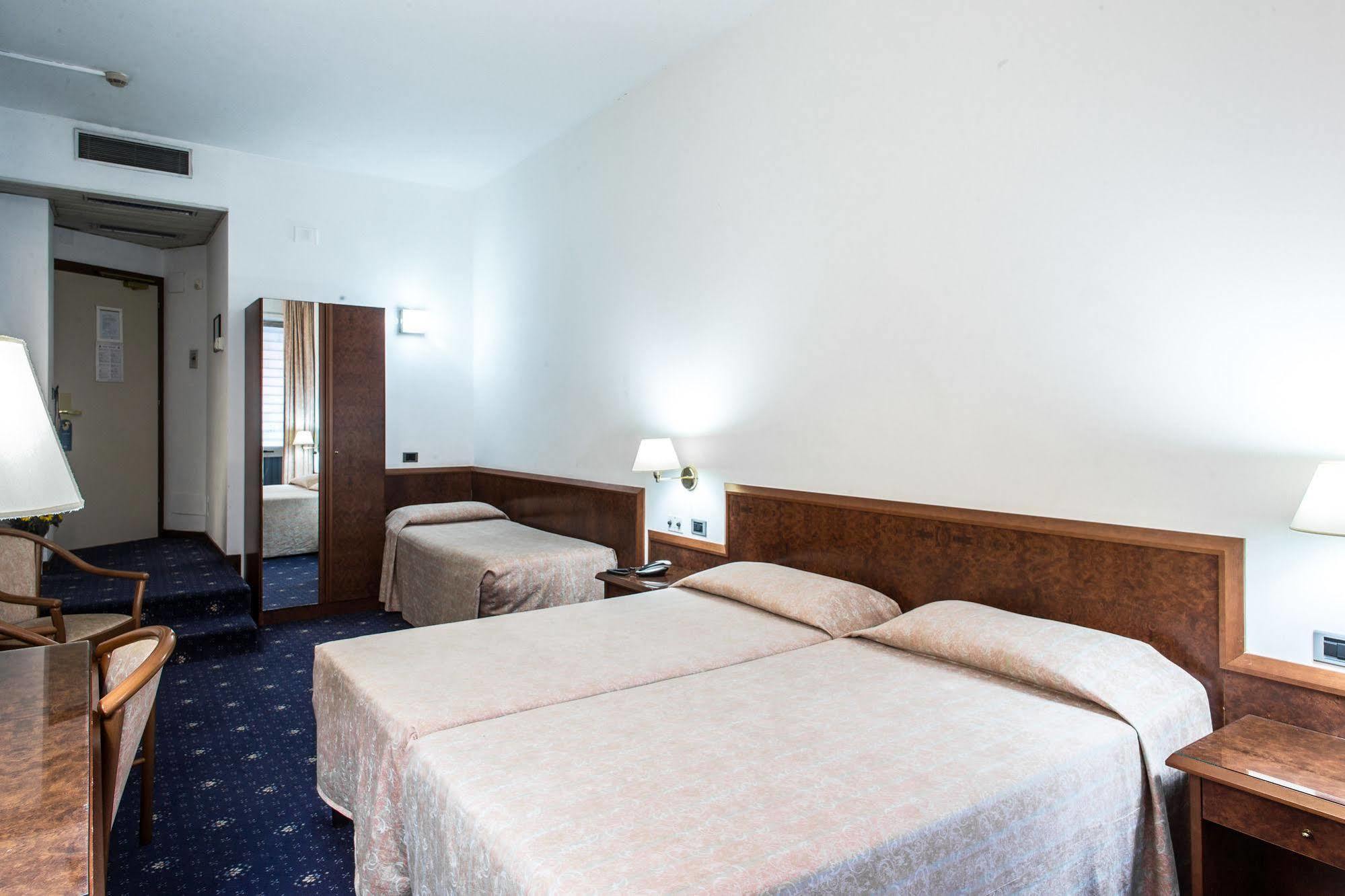 Mirage Hotel 4*